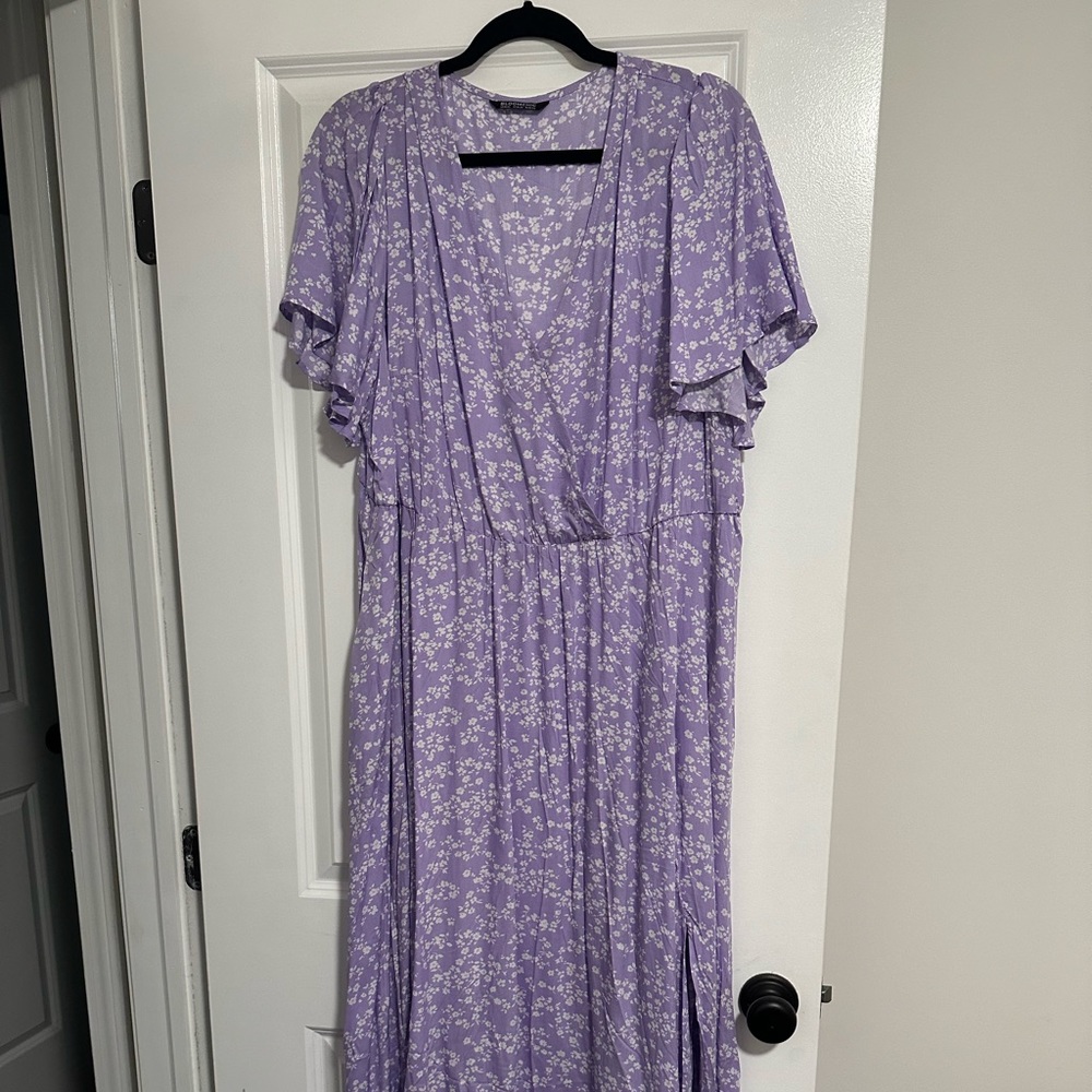 NEW Purple and white floral dress